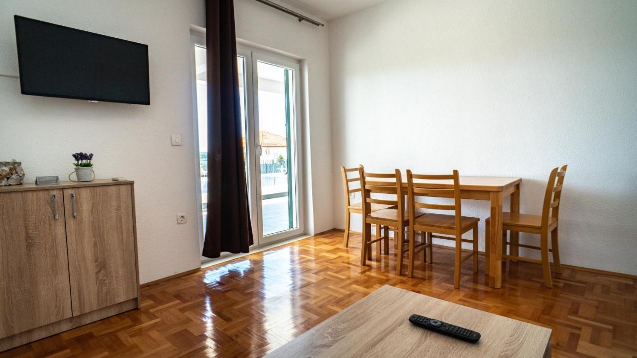 Calma Apartments Trogir Exterior foto