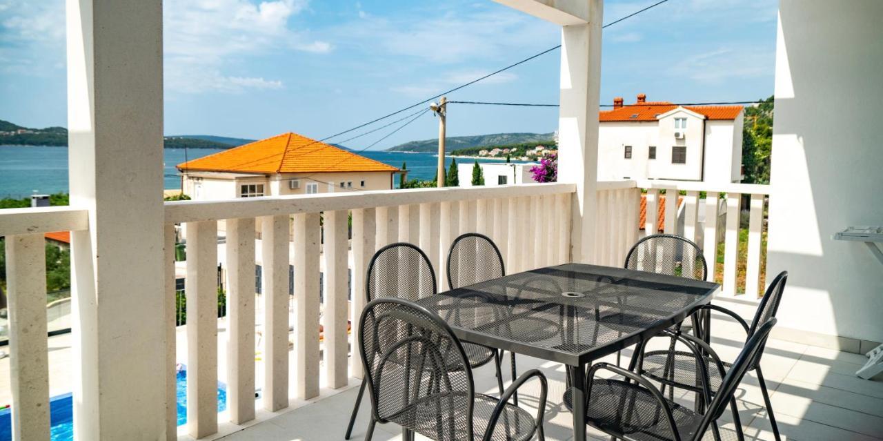 Calma Apartments Trogir Exterior foto